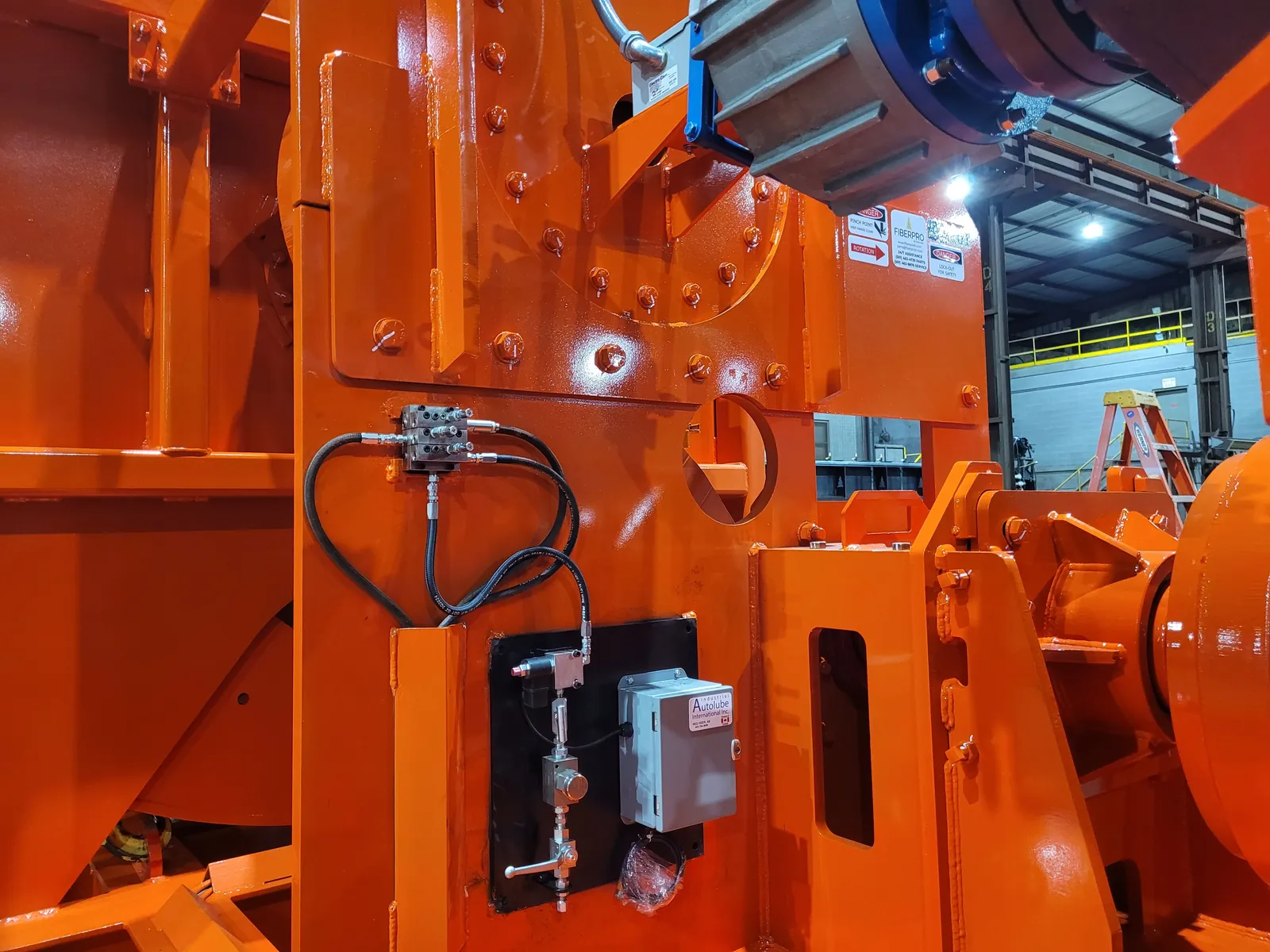 Feeder pressure lubrication system