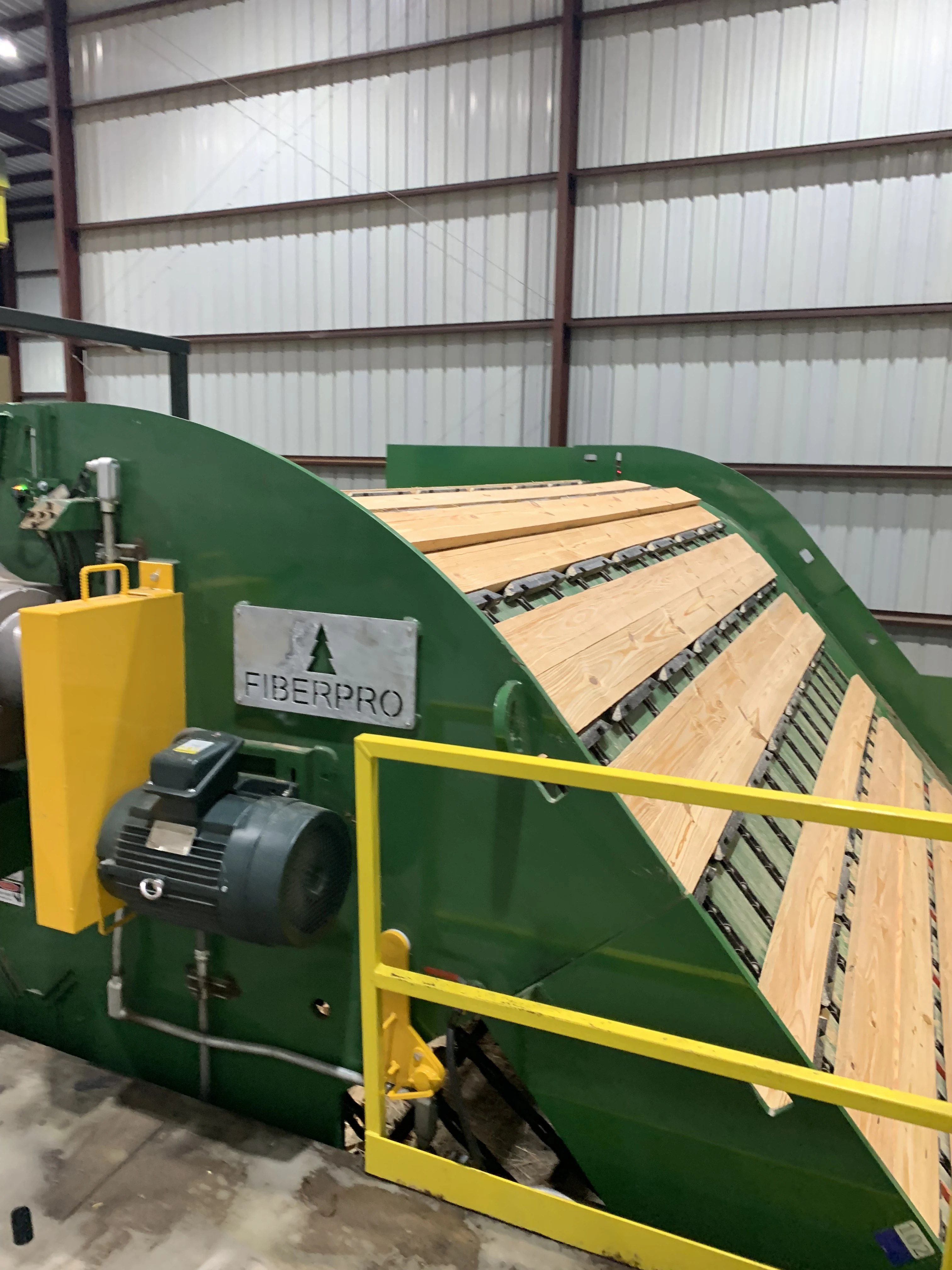 Lumber handling line